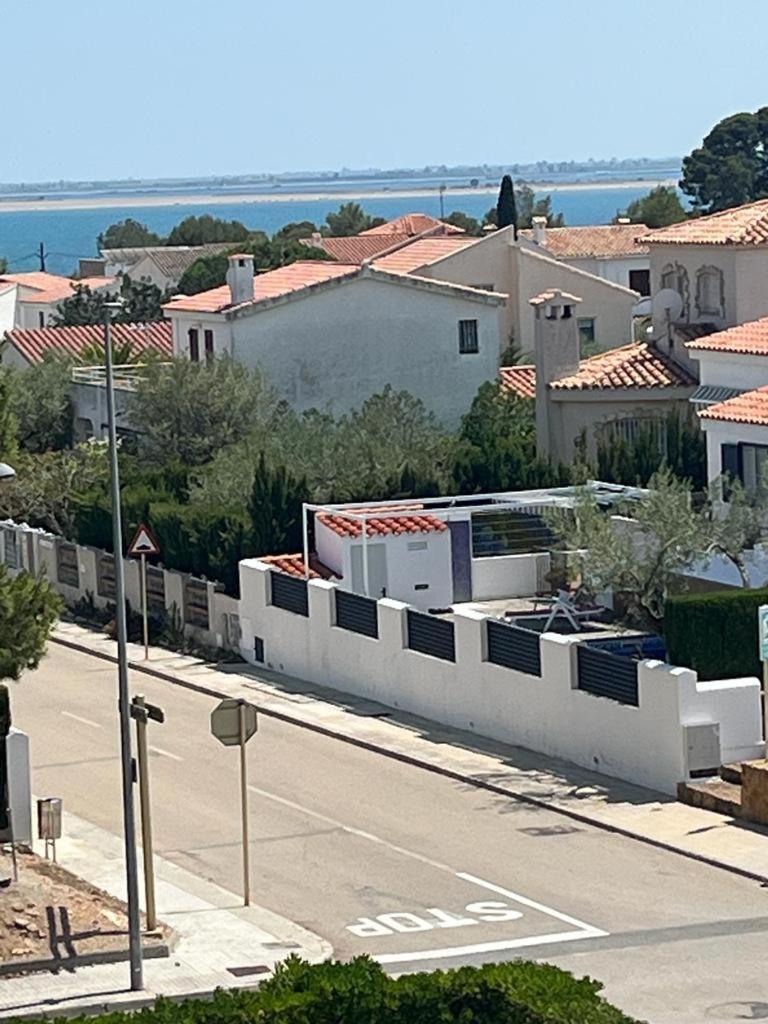 Fantastico Duplex Con Piscina -4 Personas- Apartment L'Ampolla Luaran gambar